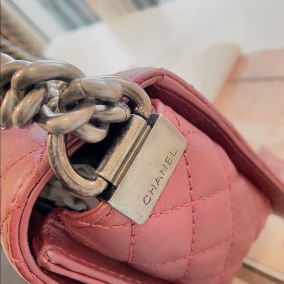 Chanel Medium Le Boy Burgundy - Picture 6 of 10